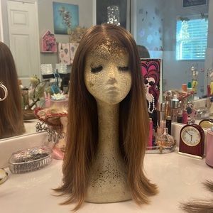 BEYOND WORDS! Gorgeous pre-owned Eva and Chloe wig/Sheitel!  💯 Human hair!